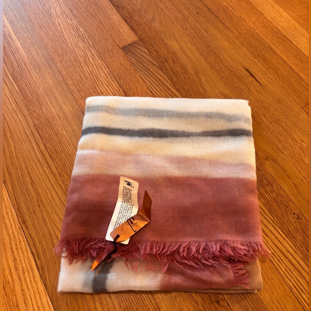 AMA PURE 100% Cashmere Women's Scarf - Picture 3 of 5